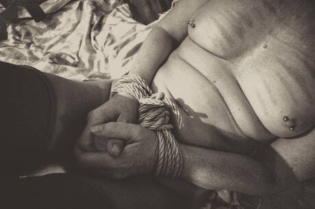 Sklavin pleased to share with you a free xxx photo gallery with engaging maiden xxx gallery 264784