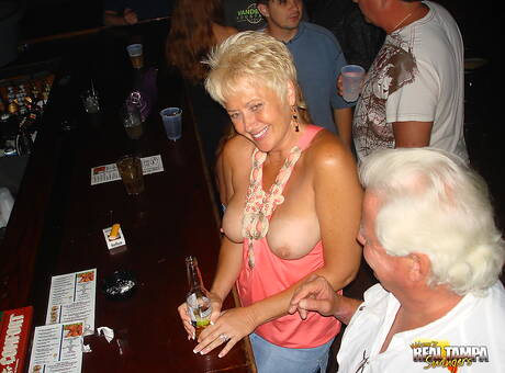 Real Tampa Swingers are pleased to offer you xxx pics featuring Tracy Lick in boy-girl action