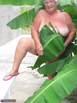 TAC Amateurs invite you to explore free pictures featuring Grandma Libby xxx gallery 271458