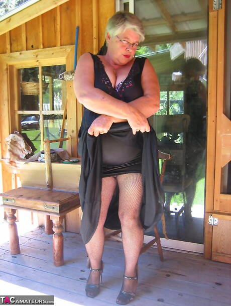 TAC Amateurs invite you to explore free xxx photos featuring Girdle Goddess xxx gallery 268770